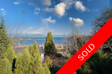 Departure Bay 2 storey - Main Level Entry for sale: 7 bedroom 3,738 sq.ft. (Listed 2021-11-18)
