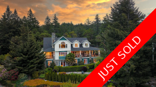 Metchosin Main Level Entry with Basement and 2nd Floor for sale: Hi-Mount Estates 5 beds & 2 Dens 7,262 sq.ft. (Listed 2023-06-12)